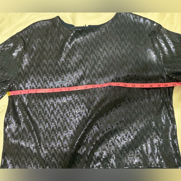 MUST GO NOW!! ✨LAST CHANCE FINAL SALE!!✨Zara Navy Blue Sequin Top - Picture 9 of 12